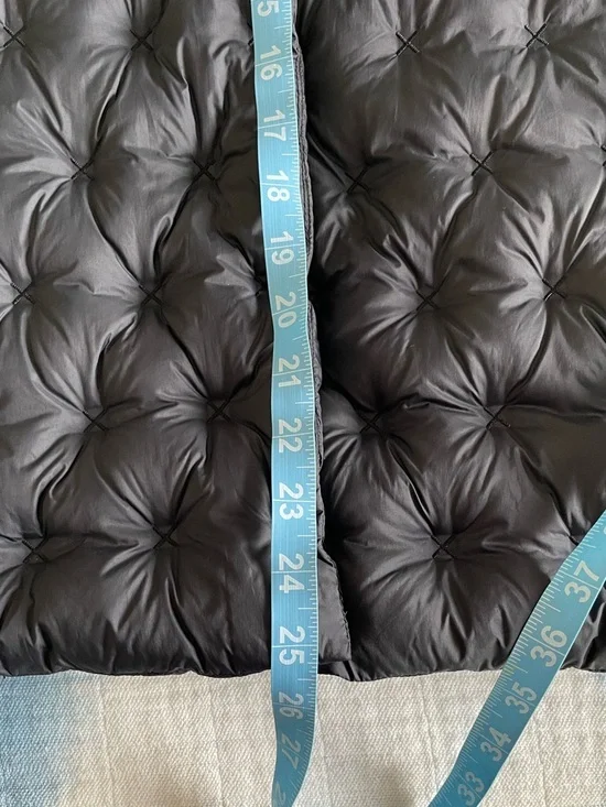 The North Face Holladown Quilted Insulated Down Vest - Picture 12 of 15